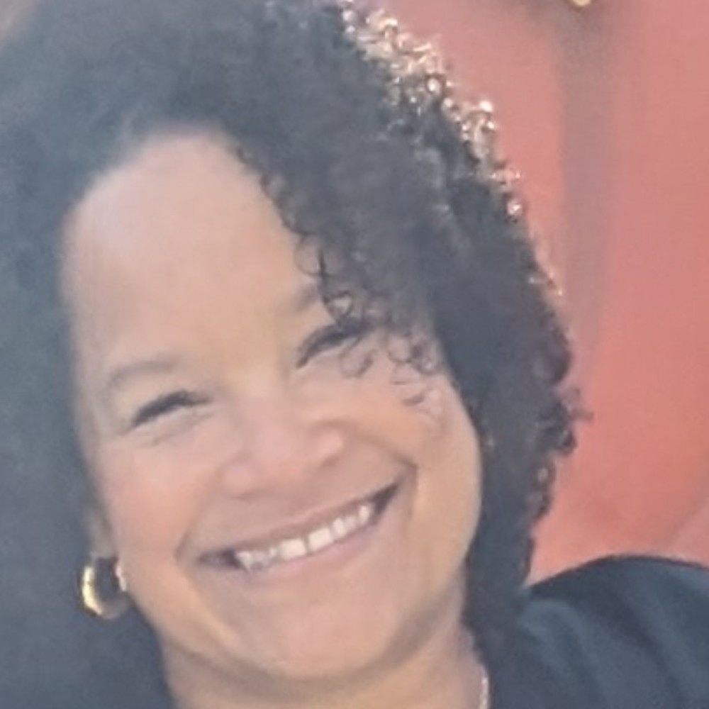 Meet your Posher, Latisha